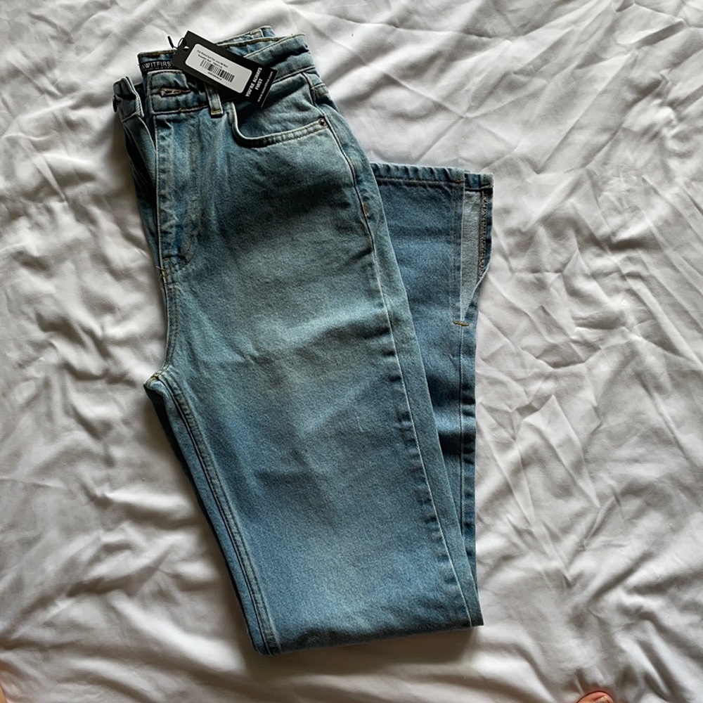 Split hem jeans